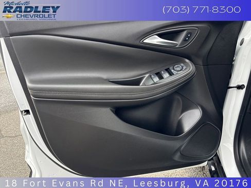 Used 2024 Buick Encore GX Sport Touring image 16