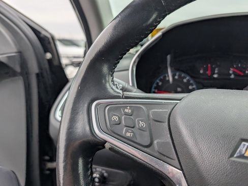 Used 2018 Chevrolet Equinox LT image 16