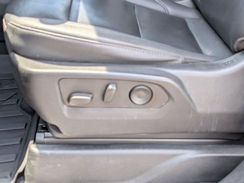 Used 2023 Chevrolet Tahoe LT RWD image 11