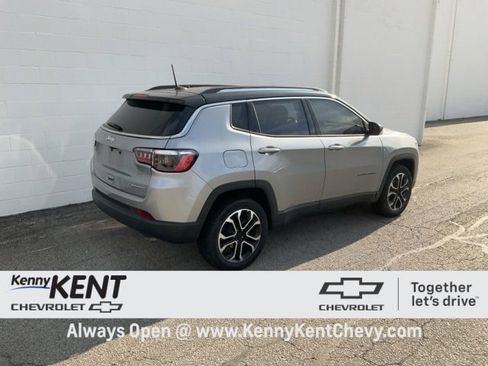 Used 2022 Jeep Compass Limited image 4