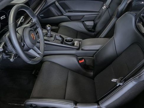 Used 2022 Porsche 911 GT3 image 32
