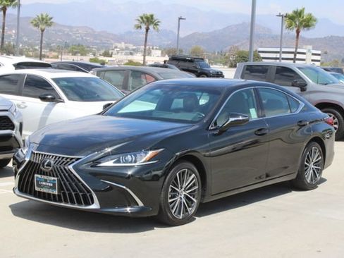 Certified 2025 Lexus ES 350 w/ Premium Package FWD image 3