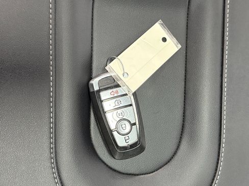 Used 2025 Ford Expedition Max Platinum image 45