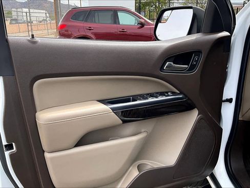 Used 2017 GMC Canyon SLT w/ Driver Alert Package image 21