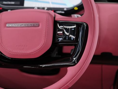 Used 2025 Land Rover Range Rover SE image 51