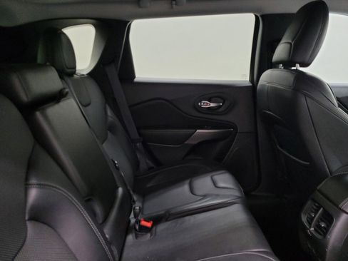 Used 2021 Jeep Cherokee Limited AWD/4WD image 19