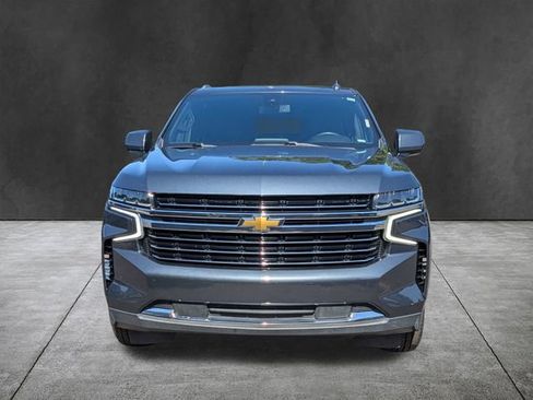 Used 2021 Chevrolet Suburban LT RWD image 9
