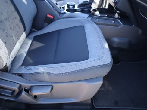 New 2025 Ford Bronco 4-Door image 13