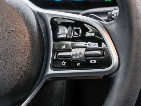 Certified 2022 Mercedes-Benz GLB 250 image 20