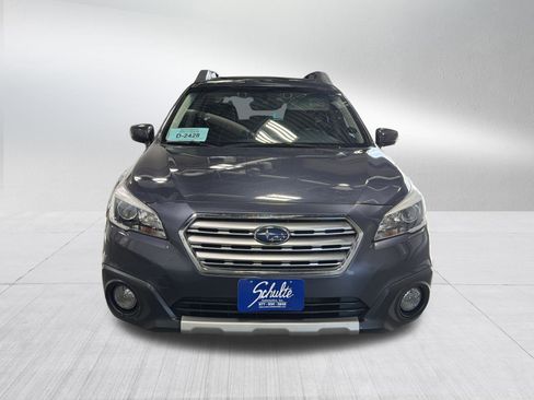 Used 2017 Subaru Outback 3.6R Limited image 2