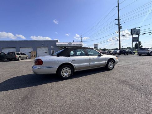 Used 1998 Lincoln Continental FWD image 18