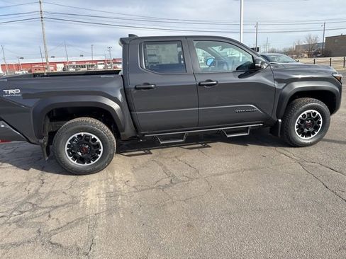 New 2026 Toyota Tacoma TRD Off-Road AWD/4WD image 6