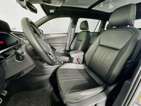 Used 2023 Volkswagen Tiguan SE R-Line AWD/4WD image 11