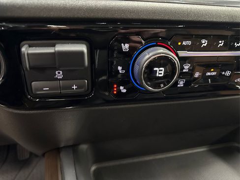 Used 2024 Chevrolet Silverado 2500 High Country w/ Technology Package image 34