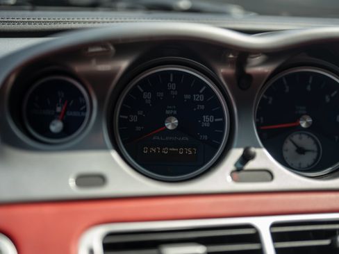 Used 2003 BMW Z8 RWD image 56