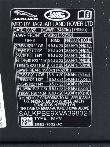 New 2027 Land Rover Range Rover Long Wheelbase SE AWD/4WD image 17