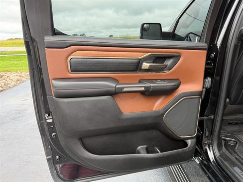 Used 2023 RAM 1500 Limited AWD/4WD image 40