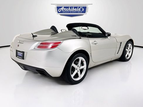 Used 2008 Saturn Sky w/ Premium Trim Package image 11