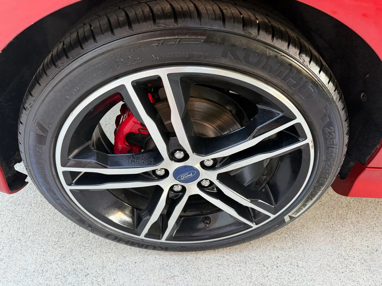Used 2018 Ford Focus ST FWD image 24