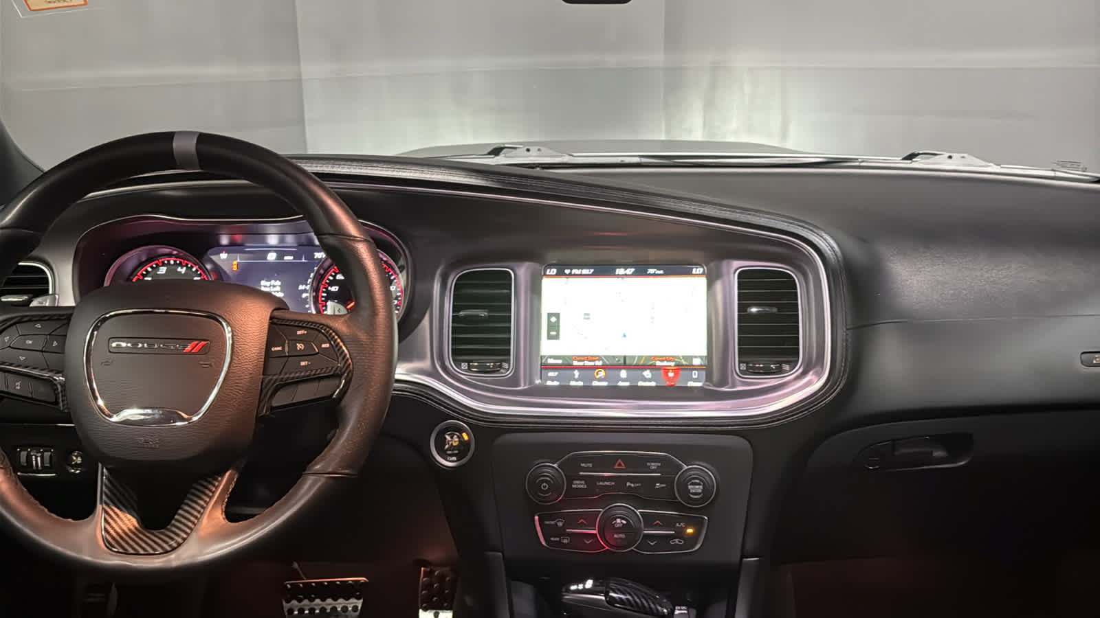 Used 2019 Dodge Charger Scat Pack w/ Dynamics Package RWD image 27