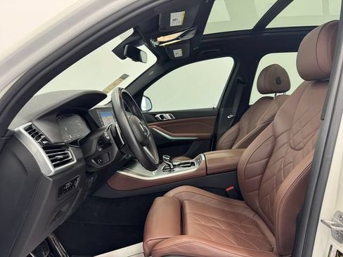 Used 2023 BMW X5 sDrive40i w/ M Sport Package RWD image 19