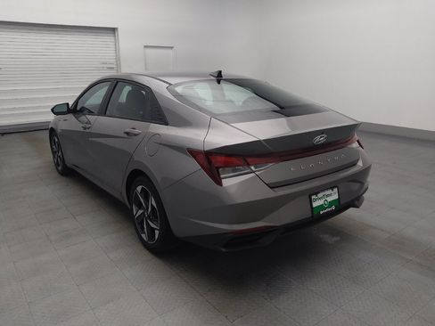 Used 2023 Hyundai Elantra SEL w/ Convenience Package FWD image 5