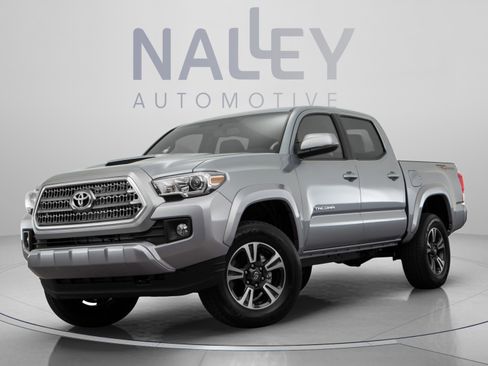 Used 2017 Toyota Tacoma TRD Sport w/ Premium & Technology Package AWD/4WD image 10