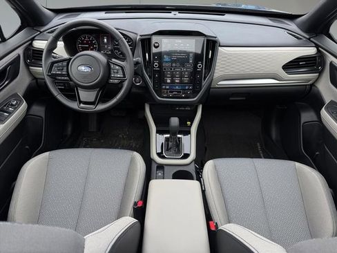 Certified 2025 Subaru Forester Premium image 8