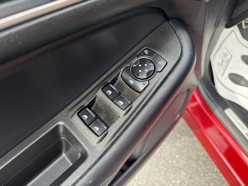 Used 2024 Ford Edge ST-Line image 16