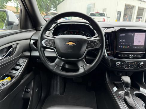 Used 2023 Chevrolet Traverse LT w/ LT Premium Package AWD/4WD image 13