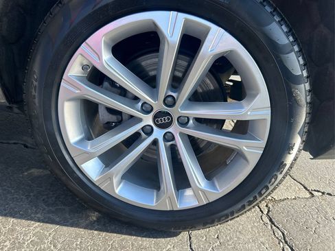 Used 2025 Audi Q7 3.0T Premium Plus AWD/4WD image 24