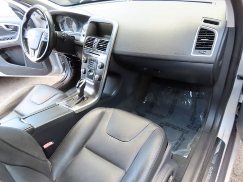 Used 2015 Volvo XC60 T5 Premier FWD image 7