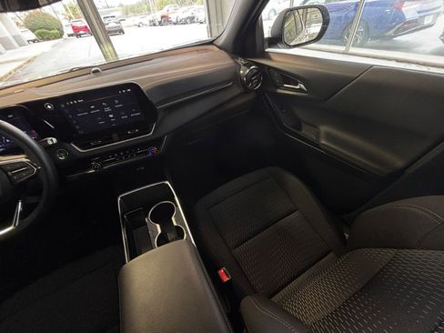 Used 2025 Chevrolet Equinox LT image 34