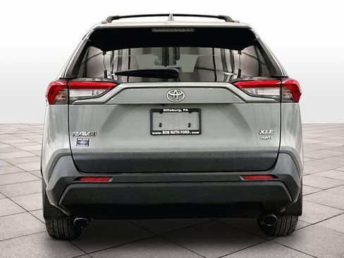 Used 2019 Toyota RAV4 XLE w/ Convenience Package AWD/4WD image 5
