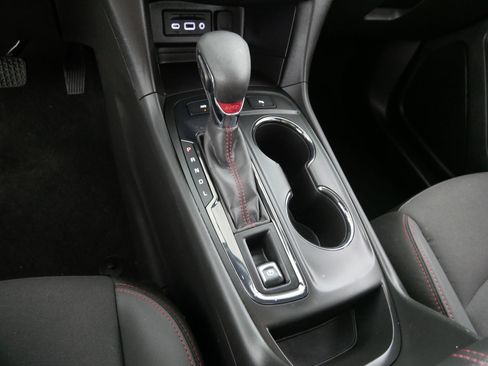 Used 2023 Chevrolet Equinox RS image 24