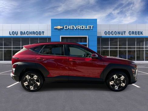 Used 2025 Hyundai Kona SEL FWD image 9