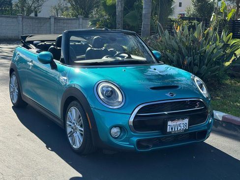 Used 2017 MINI Cooper S image 4
