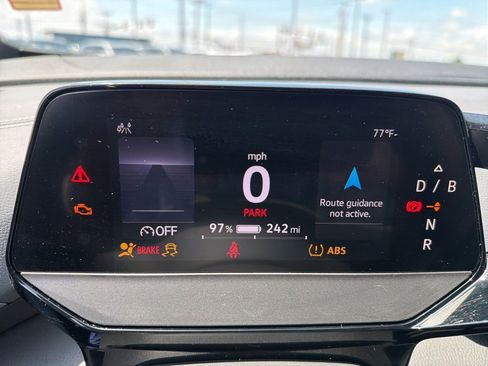 Used 2023 Volkswagen ID.4 Pro RWD image 15