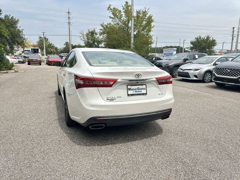 Used 2016 Toyota Avalon XLE FWD image 4