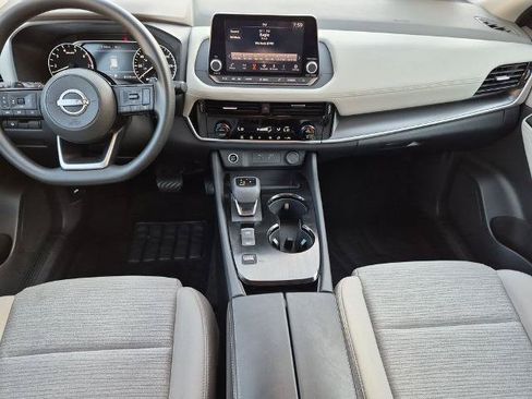 Certified 2023 Nissan Rogue SV FWD image 27
