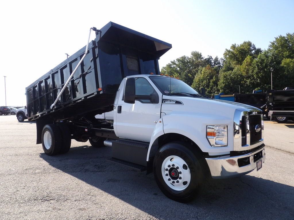 Used 2025 Ford F650 2WD Regular Cab Super Duty image 10