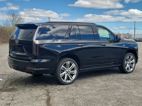 New 2026 Cadillac Escalade Sport w/ Touring Package AWD/4WD image 7