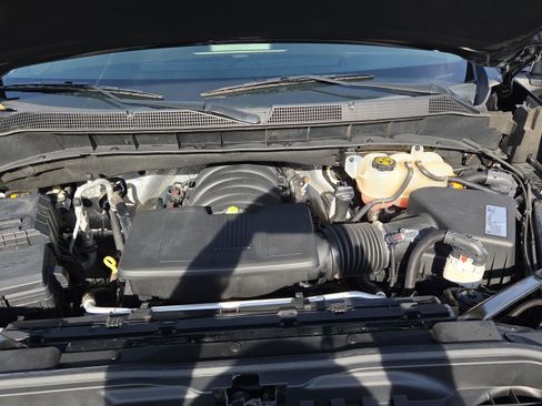 Used 2021 Chevrolet Silverado 1500 LT Trail Boss w/ Convenience Package II image 28