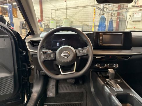 Certified 2025 Nissan Kicks S w/ Interior Electronics Package image 15