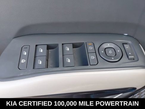 Certified 2024 Kia EV9 Wind AWD/4WD image 19