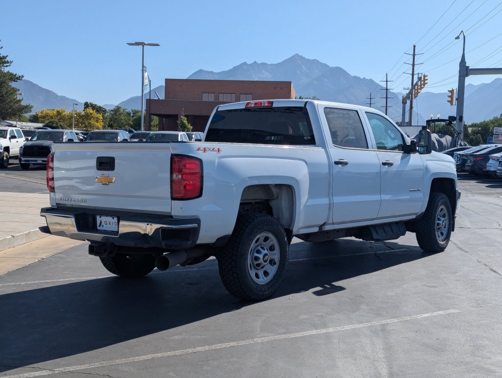 Used 2017 Chevrolet Silverado 3500 W/T AWD/4WD image 4