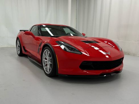 Used 2017 Chevrolet Corvette Grand Sport RWD image 2
