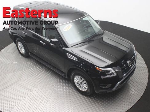Used 2024 Nissan Armada SV RWD image 3