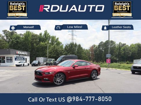 Used 2017 Ford Mustang GT Premium RWD image 1