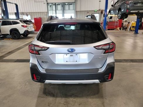 Used 2020 Subaru Outback Limited AWD/4WD image 6